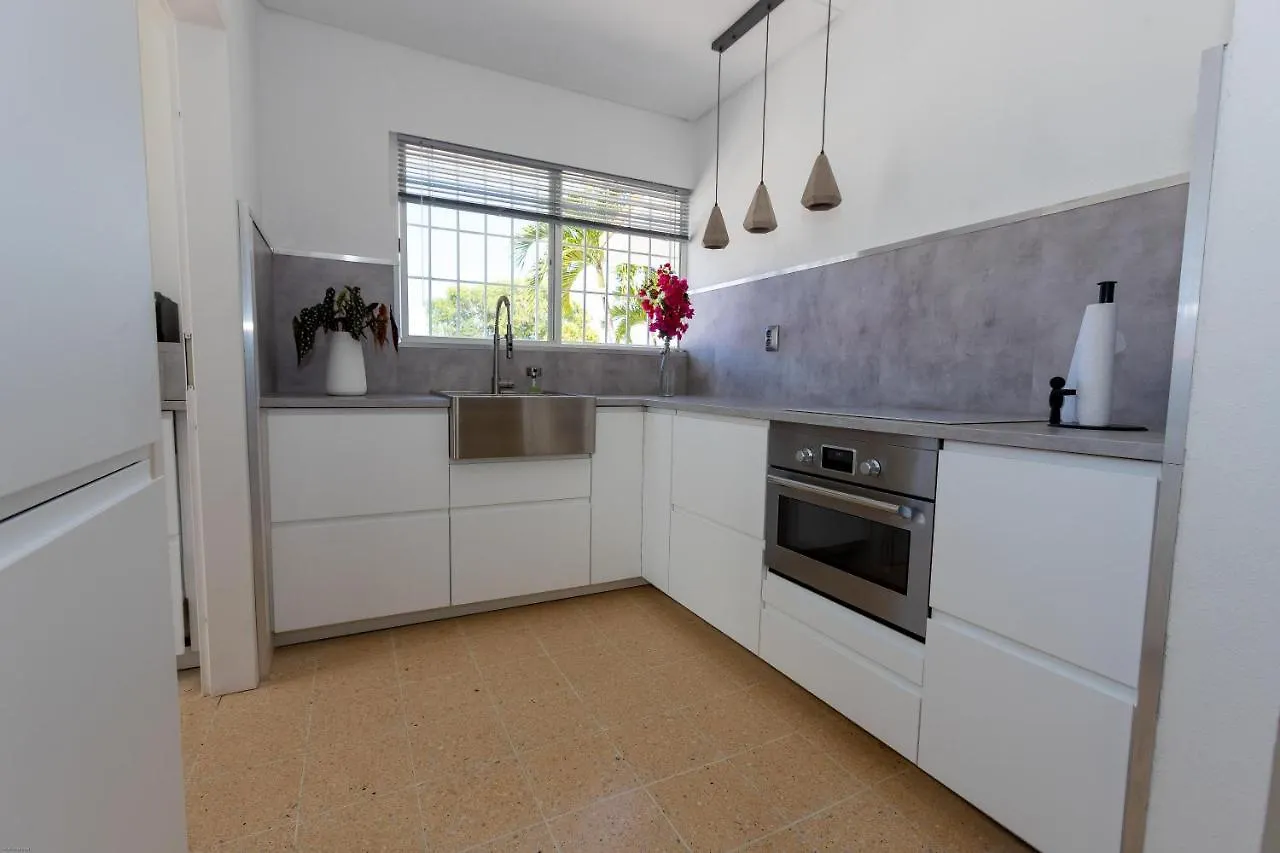 Paradijselijke Villa Met Prive Zwembad, Palapa, Tropische Tuin En Rondom Privacy Grote Berg Curaçao