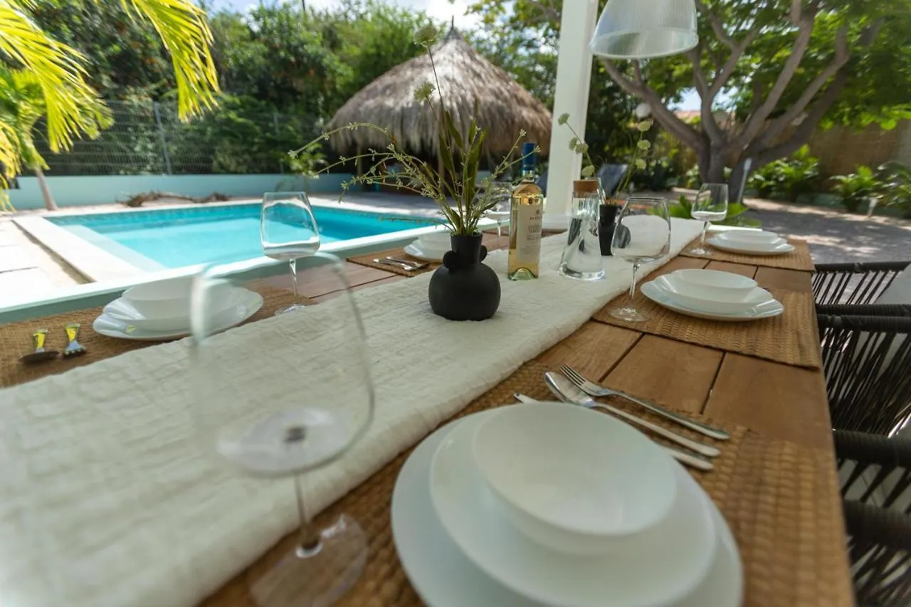 Paradijselijke Villa Met Prive Zwembad, Palapa, Tropische Tuin En Rondom Privacy Grote Berg 0*,  Curaçao